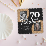 Posavasos De Papel 70 y Fabulous Gold Purpurina 2 Photo 70th Birthday<br><div class="desc">70 y Fabulous Gold Purpurina 2 Photo 70th Birthday Party Paper Coaster. Elegante purpurina falso de oro sobre un fondo negro. Añade tus fotos - puedes usar una foto antigua y nueva. Añade tu nombre y edad.</div>