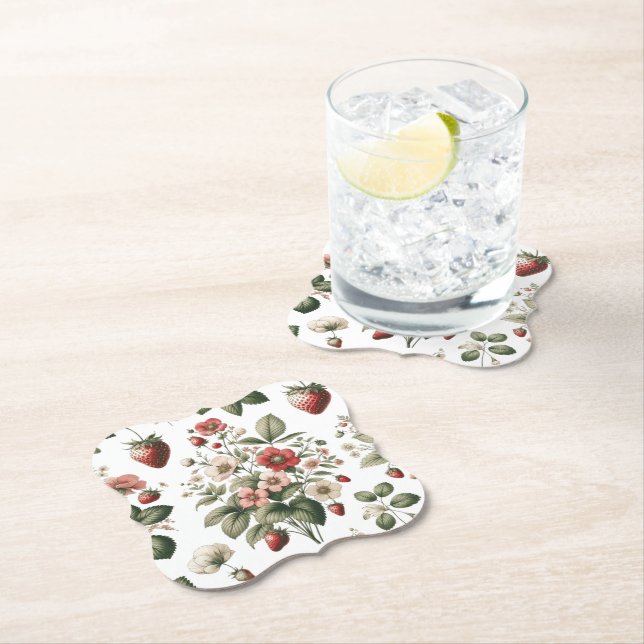 Posavasos De Papel Berry Sweet Over Strawberry and Floral Pattern (In situ)