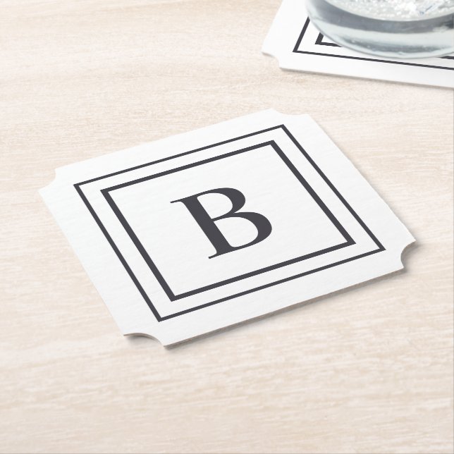 Posavasos De Papel Black And White Square Border Monogram  (En perspectiva)
