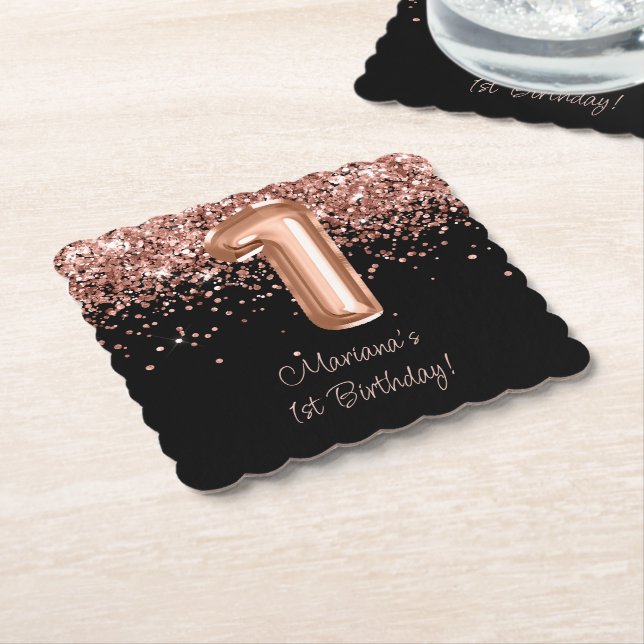 Posavasos De Papel Cumpleaños 1er de Rose Gold Black (En perspectiva)