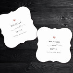 Posavasos De Papel Elegante guión moderno Favor mínimo de la Boda de<br><div class="desc">La fiesta de bodas moderna favorece la montaña rusa de papel con sus nombres personalizados en una elegante caligrafía de escritura giratoria, los nombres de la pareja y la fecha de su celebración. Esta es la versión minimalista en blanco y negro con un rosa impreso de detalles de corazón dorado....</div>