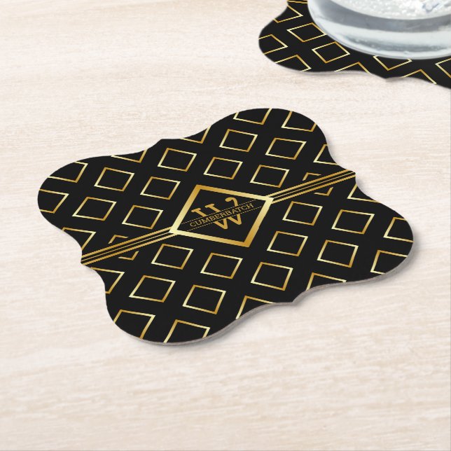 Posavasos De Papel FAUX Gold Geometric Pattern with Monogram on BLACK (En perspectiva)