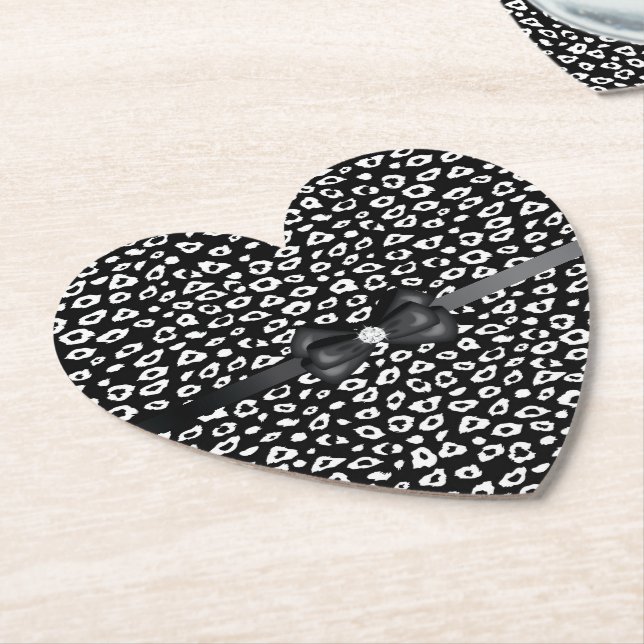 Posavasos De Papel Impresión de Leopardo Blanco Negro con cumpleaños  (En perspectiva)