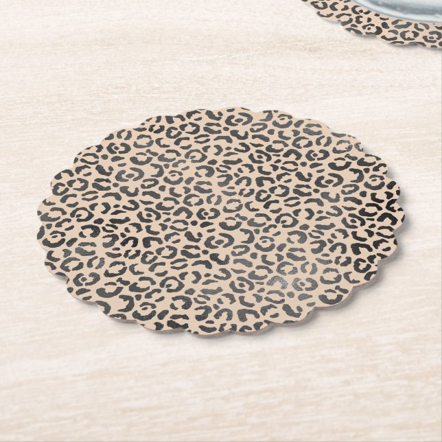 Posavasos De Papel Impresión de leopardo negro y crema (En perspectiva)