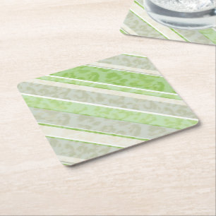Posavasos De Papel Impresión de leopardo sobre fondo a rayas.
