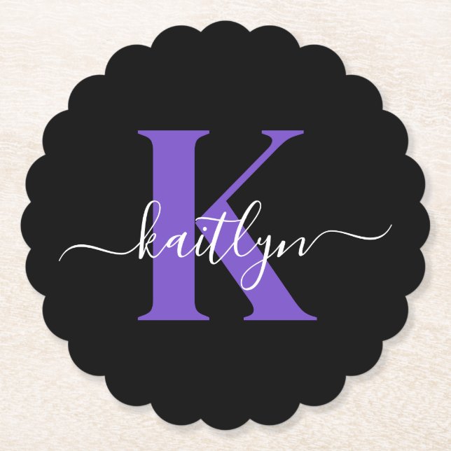 Posavasos De Papel Monograma de letra script morado negro moderno (Anverso)