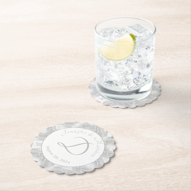 Posavasos De Papel Plata Monogramada Faux-Satin Plate de papel (In situ)