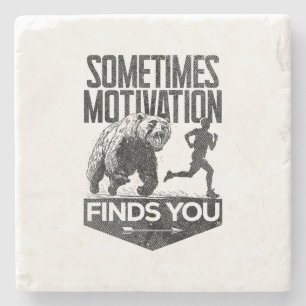 Posavasos De Piedra A Veces La Motivación Te Encuentra Divertido Motiv