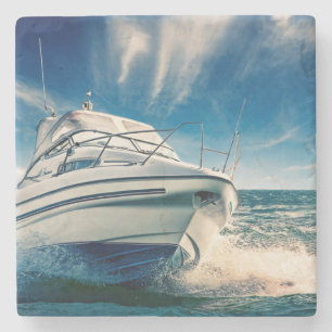 Posavasos De Piedra Barco del poder que entra en el puerto de