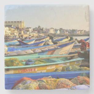 Posavasos De Piedra Barcos preparándose para la pesca, La Iglesia de