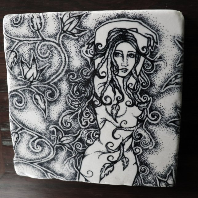 Posavasos De Piedra Barrido el arte pagano de la diosa de la tinta (Subido por el creador)