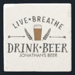 Posavasos De Piedra Beer Love Hipster Live Breathe Beer Personalizado<br><div class="desc">Si te gusta la cerveza, ¡esta montaña de mármol de calidad es para ti! Presenta un diseño de estilo logo con el texto "Live Breathe Beer" y un ilustracion dibujado a mano de un vaso de cerveza y flechas que se centran entre lúpulos. Agregue su propio nombre o línea de...</div>