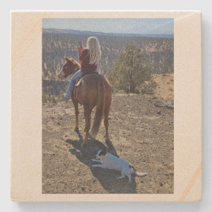 Posavasos De Piedra Chica en caballo, perro en la sombra Coaster de pi