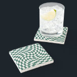 Posavasos De Piedra Comprobación de colección de Bodas verdes de esmer<br><div class="desc">Moderno bohemio oscuro de color verde esmeralda productos de fiesta de boda. Diseño de cheques retro retro y moderno de diseño,  placas de papel a cuadros retorcidas con un bonito y elegante color verde esmeralda oscuro y blanco de moda.</div>