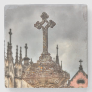 Posavasos De Piedra Cruz de cementerio en primer plano, Portugal