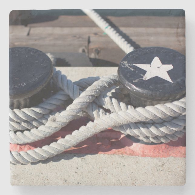 Posavasos De Piedra Cuerda atada a dos bolardos (Anverso)