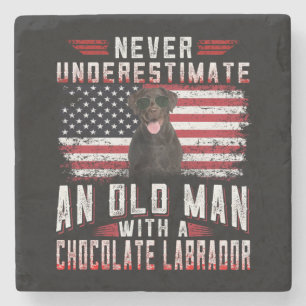 Posavasos De Piedra Dog Lover Nunca subestimar al viejo labrador