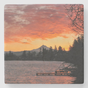 Posavasos De Piedra EE. UU., Oregón. Lago Blue y Mt Hood al amanecer