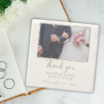 Posavasos De Piedra Elegante Boda simple foto favorece la escayola de<br><div class="desc">Elegante Foto Boda Simple Favorece La Monstruo. Esta elegante montaña rusa es un gran favor de boda para sus invitados. Añadir la foto de su boda. Usted puede fácilmente personalizar el nombre de la novia,  el nombre del novio y la fecha de boda.</div>