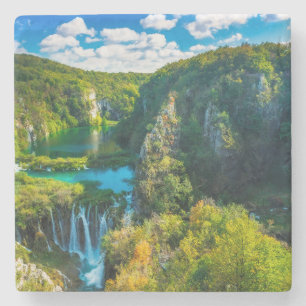 Posavasos De Piedra Elegante cascada escénica, Croacia