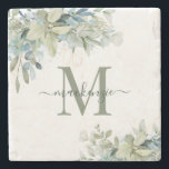 Posavasos De Piedra Elegante Eucalyptus Jardín de la vegetación<br><div class="desc">Elegante Eucalyptus Monograma Botánico Floral Monograma Marble con un hermoso eucalipto verde y polvoriento entorno azul y una moderna tipografía. Fácil de personalizar con su información para una simple montaña rusa. Póngase en contacto con nosotros en cedarandstring@gmail.com si necesita ayuda con el diseño o productos de coincidencia.</div>