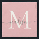 Posavasos De Piedra Elegante guión femenino de monograma gris rosa Rub<br><div class="desc">Elegante Rubor Gris Rosa Monograma Femenino Nombre De Guión Piedra</div>