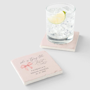 Posavasos De Piedra Ella está atando el lazo de lazo rosa Despedida de