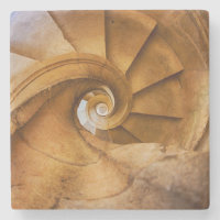 Escalera en espiral descendente, Portugal