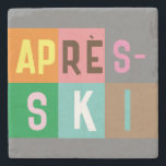 Posavasos De Piedra Esquí Retro Après Bloques de Color de Esquí<br><div class="desc">Diseño moderno de postski con temática de esquí, en bloques de colores coloridos y letras de colores. Apertura de esquí alpino, estación de esquí, diseño de la casa de esquí. Maravilloso regalo de diversión para un esquiador en su círculo de amigos, compañeros de trabajo o familia. Diseño artístico de los...</div>