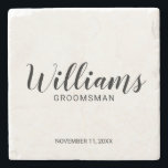 Posavasos De Piedra Groomsman personalizado con guión moderno<br><div class="desc">Modern Script Personalized Groomsman Coaster con el nombre personalizado del groomsman en estilo moderno de letra caligrafía con título y fecha boda en estilo moderno sans serif. También perfecto para el Mejor Hombre,  Padre de la Novia y más.</div>