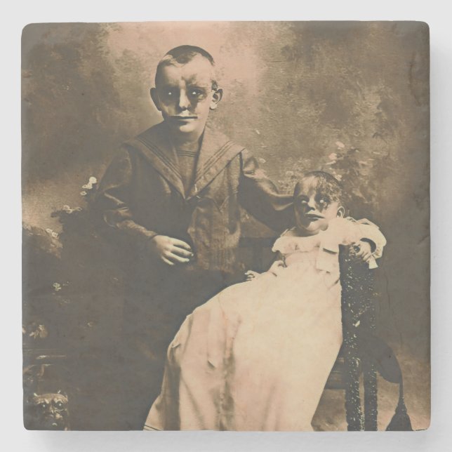 Posavasos De Piedra Hermanos Zombie (Anverso)