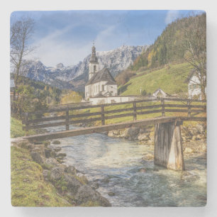 Posavasos De Piedra Hermosas montañas con iglesia