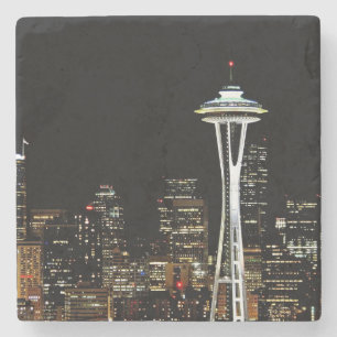 Posavasos De Piedra Horizonte de Seattle en la noche, con la aguja del