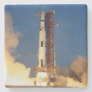 Posavasos De Piedra La Tierra tiembla mientras el Saturn V ilumina el 