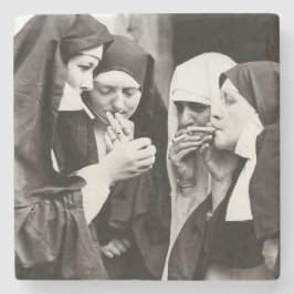 Posavasos De Piedra Las monjas fumando una foto de época