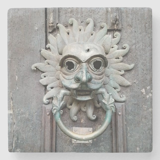 Posavasos De Piedra Llamada de Knock (Anverso)