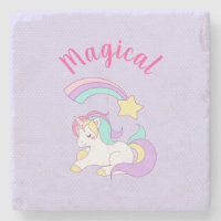 Magnífico unicornio con estrella de tiro arco iris