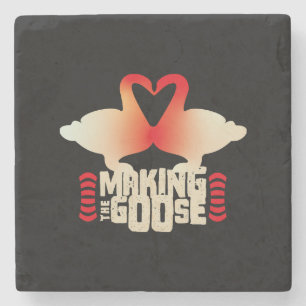 POSAVASOS DE PIEDRA MAKING THE GOOSE BY MASANSER PIXELAT