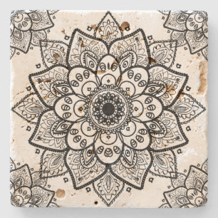 Posavasos De Piedra Mandala floral negra sobre fondo blanco