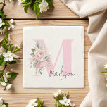 Posavasos De Piedra Monograma elegante moderno con nombre inicial de f<br><div class="desc">Crea tu propia montaña rusa personalizada con una letra personalizado monograma inicial con elegante ramo floral acuarela y diseño moderno de tipografía.</div>
