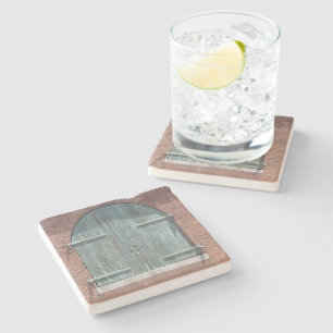 Posavasos De Piedra Montículo (piedra) - Puerta de madera desgastada