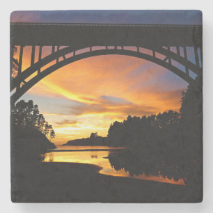 Posavasos De Piedra Naranja California Coastal Sunset Under Bridge