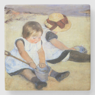 Posavasos De Piedra Niños pequeños jugando en la playa (Mary Cassatt)