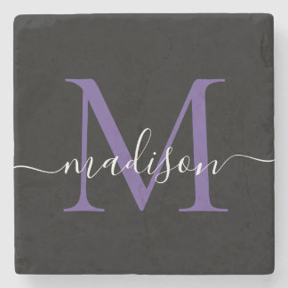 Posavasos De Piedra Nombre de guión femenino morado de monograma negro