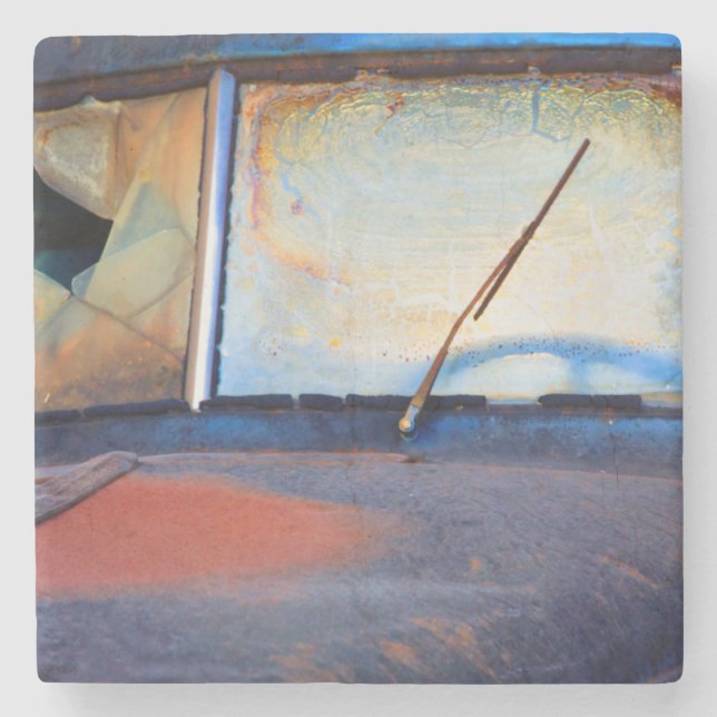 Posavasos De Piedra Parabrisas de un viejo camión oxidado (Anverso)