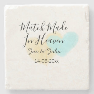 Posavasos De Piedra Pareja hecha en el cielo azul amarillo corazón pas