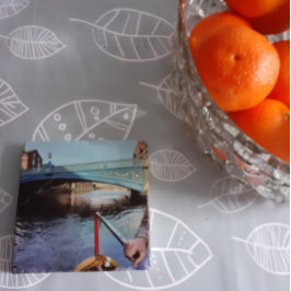 Posavasos De Piedra Pascua temática del canal de piedras de mármol.