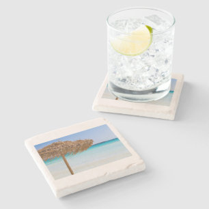 Posavasos De Piedra Playa Tropical Escénica con Sombrilla de Paja