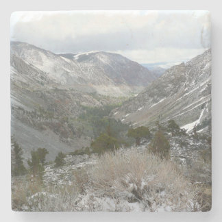 Posavasos De Piedra Recorriendo las nevadas montañas de Sierra Nevada