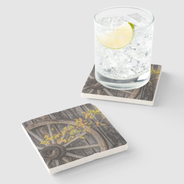 Posavasos De Piedra Rueda de vagón rústico en el campo (Lateral)